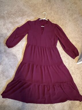 Jessica Howard long sleeve maxi dress